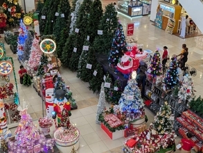 フィリピンのクリスマス、早くも本格化　「世界最長」の準備開始を告げる賑わい