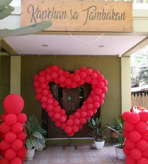 フィリピン・ダバオ市トリル地区のダコン・バライでバレンタイン限定ビュッフェを開催