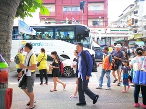 タイ政府・各省庁、違法な外国人旅行ガイドの取締り強化