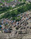 「ヒマラヤ氷河崩落の連鎖災害　死者800人前後・行方不明3000人超　アジア3国を呑み込む・絶望の奔流」の画像1