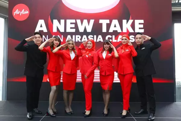 エアアジア、客室乗務員制服ポリシーを改定　ヒジャブ着用を選択可能に