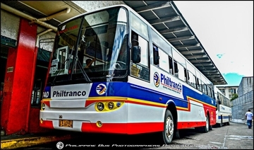 フィリピン・バス路線、コスト高と老朽化が促す「3年後」の二極化構造