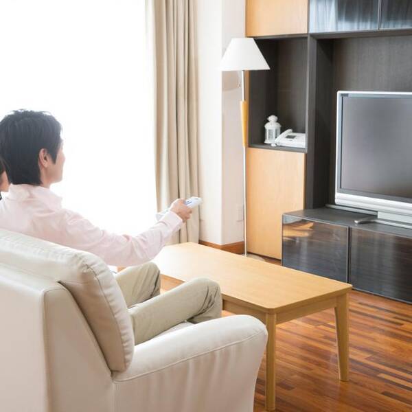 家でテレビばかり見ている父親って 2016年1月30日 エキサイトニュース