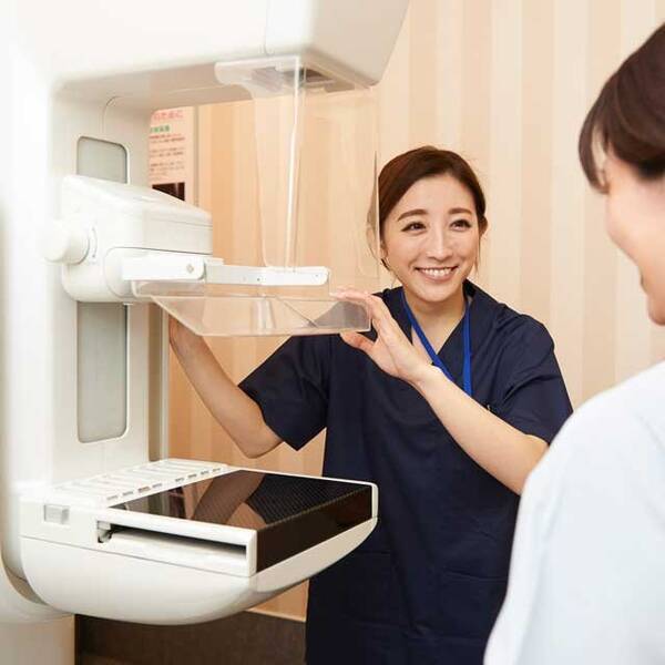 貧乳女性でもマンモグラフィを受ける意味はある 専門医が解説 2018年3月22日 エキサイトニュース