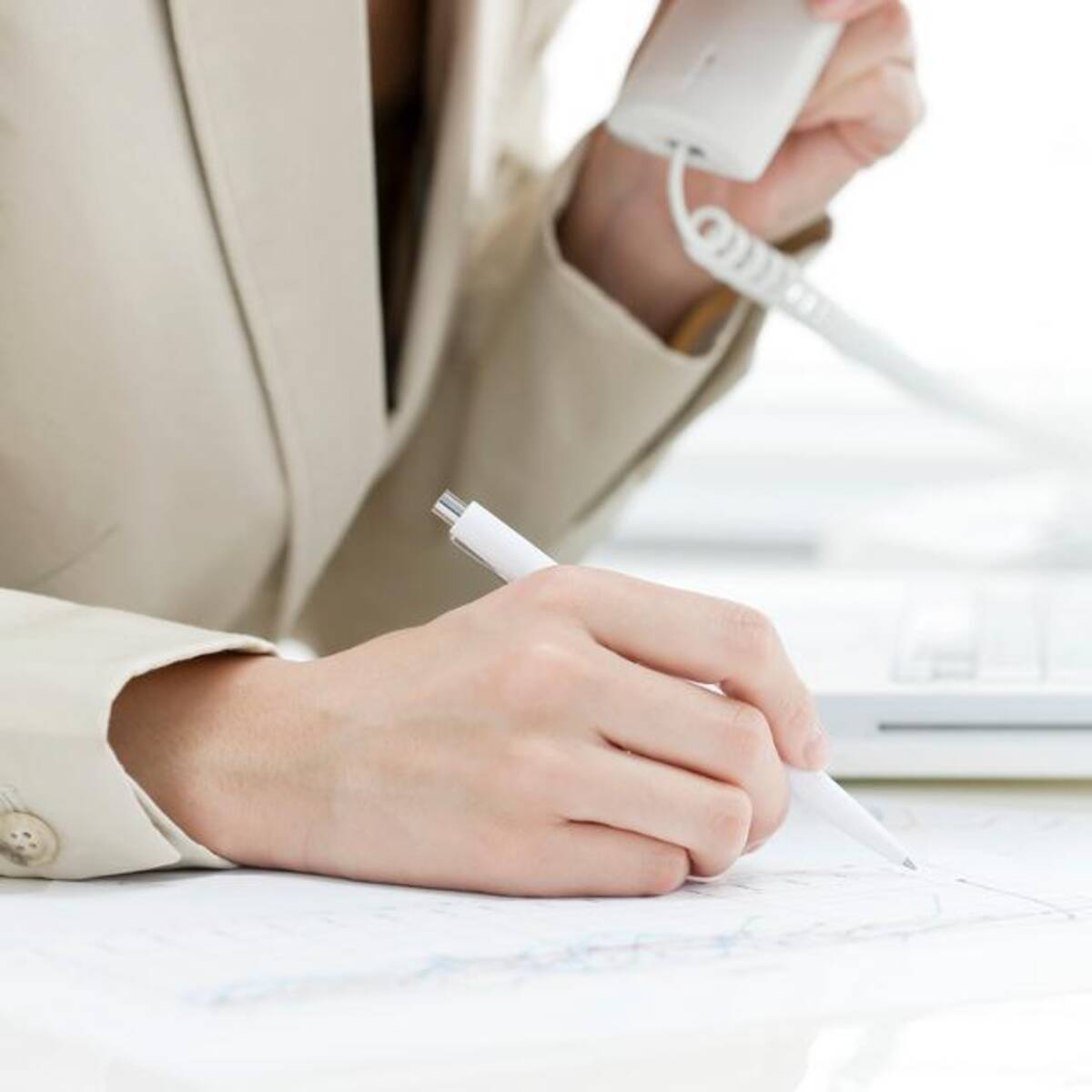 会社にかかってきた電話をなかなかとらない人への対処法 15年9月3日 エキサイトニュース