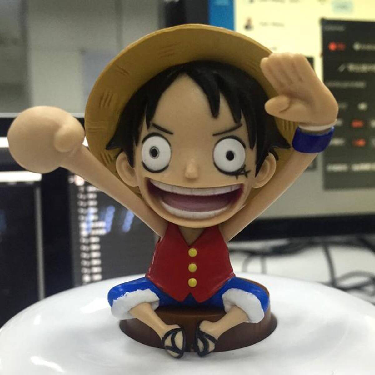 ルフィが仲間を誘う行為は違法なの 弁護士に聞くナンパや勧誘の注意点 15年7月7日 エキサイトニュース