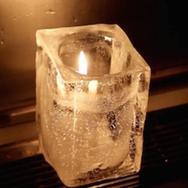 幻想的な光を放つアイスキャンドルを自宅で簡単に作る方法 15年1月15日 エキサイトニュース