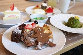 “冬のご褒美タイム”を彩るヒルトン名古屋のクリスマススイーツビュッフェ「Holiday Jewel Box」