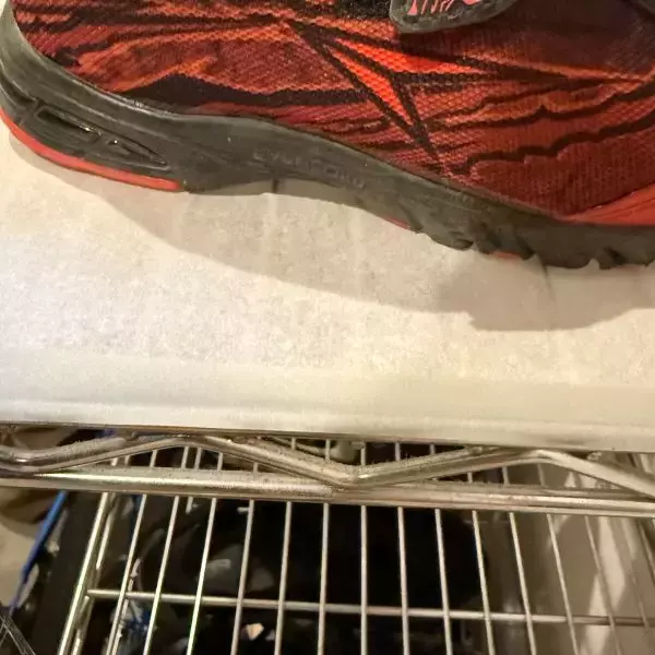 「クッキングシートに文字を書くと？　活用法が「目からウロコ」」の画像