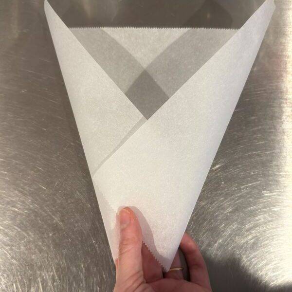 クッキングシートに文字を書くと？　活用法が「目からウロコ」