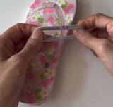 「１００均のヘアゴムで…　夏の必須アイテムに「これで痛くない」「天才ですね」」の画像2