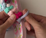 「１００均のヘアゴムで…　夏の必須アイテムに「これで痛くない」「天才ですね」」の画像6