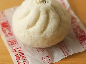 「めっちゃ見てくる」「夢に出てきそう」　『人面肉まん』の表情から目が離せない！