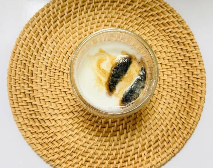 ダイソーの『アイストレー』で氷を作ると…？　出来栄えに「満足度高い！」