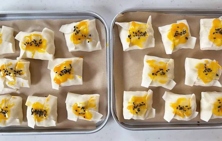 フォークで潰したサツマイモを…？　余った食材を使った意外なレシピ