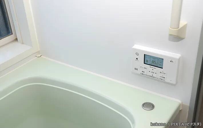 浴槽のお湯がぬるい時は、足し湯？追い焚き？　住宅設備のプロが教える「おすすめの使い分け」