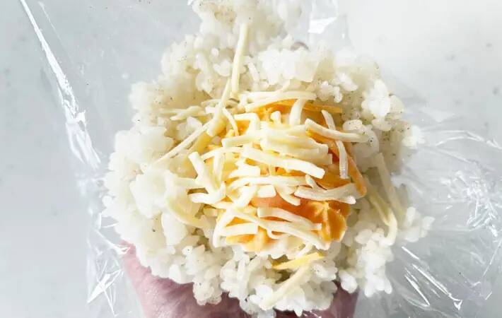 「この発想はなかった」マンネリしがちなおにぎりの具に使ったのは…