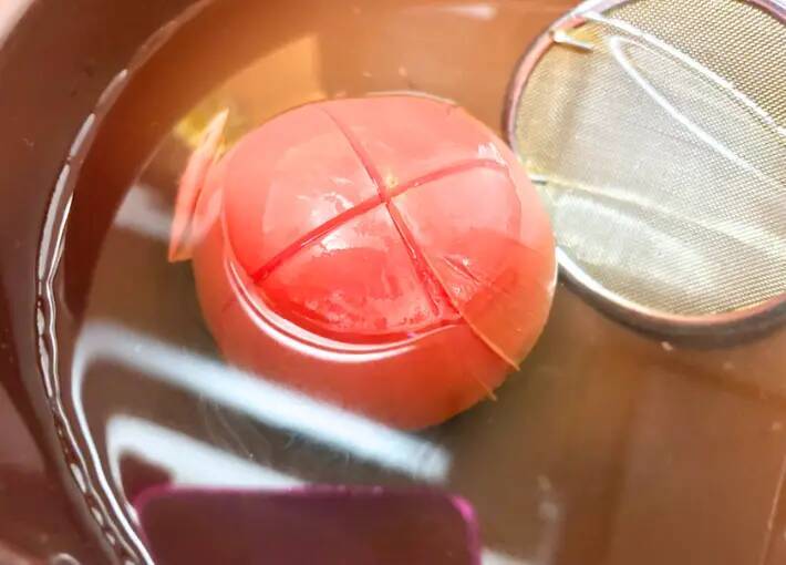 材料たった3つだけ！　トマトと大葉の一品に「実は超簡単」「夫が大絶賛」