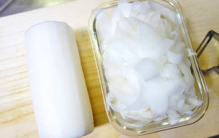 その手があったか！大根をピーラーでひらひらにして…　家族が喜ぶ一品が完成【大根レシピ】