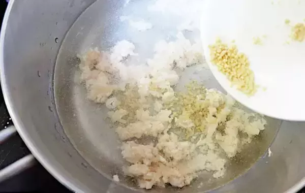 「その手があったか！大根をピーラーでひらひらにして…　家族が喜ぶ一品が完成【大根レシピ】」の画像