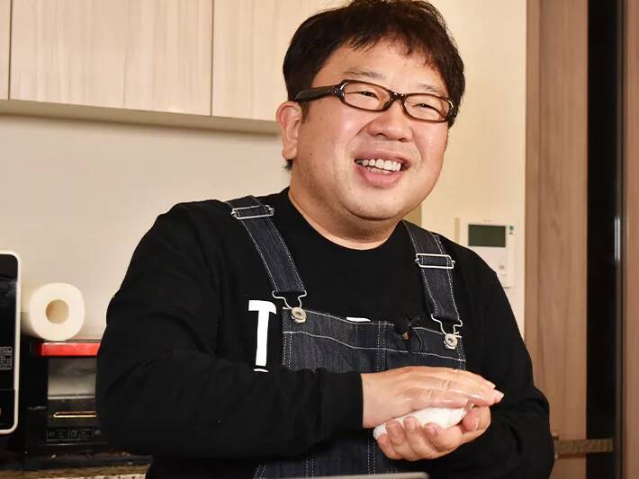 余った冷凍ご飯を卵液にドボン！ 天野ひろゆき流の裏ワザに「天才」