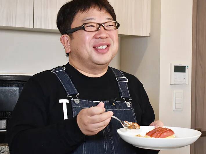 余った冷凍ご飯を卵液にドボン！ 天野ひろゆき流の裏ワザに「天才」