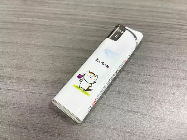 「ライターに油性ペンでイラストを描いて…　完成品に「タバコを吸わなくても欲しい！」」の画像