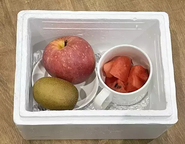 「冷凍庫に入れていないのに…　果物を「まるでシャーベット」「シュワシュワ食感」にする方法が、こちら」の画像