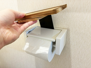 【所要時間3分】100均の板を貼ったブックエンド　トイレの収納力がアップする応用に「感動した」