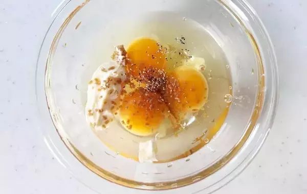 「ウインナーを入れて巻くと…？　玉子焼きの断面に「明日も作って！」」の画像