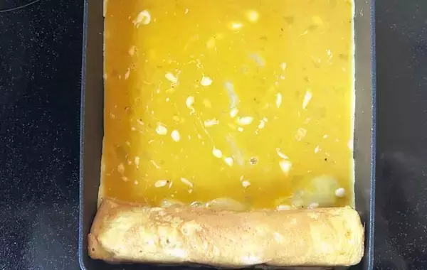「ウインナーを入れて巻くと…？　玉子焼きの断面に「明日も作って！」」の画像