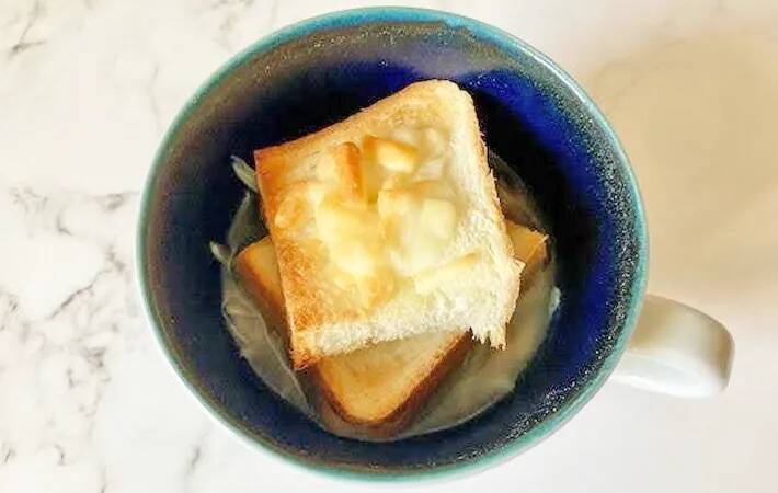 食パンあったら作ってみて！　カップ1つで完成する絶品スープが画期的【時短レシピ】