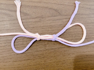 脱ぎ履きも調整も楽！　警視庁おすすめ＆SNSで話題の結び方を検証