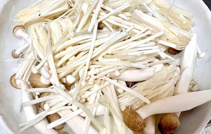 『鮭と野菜とキノコ』をバターぽん酢で…　レンチン6分の一皿に「最高！」「また作って」