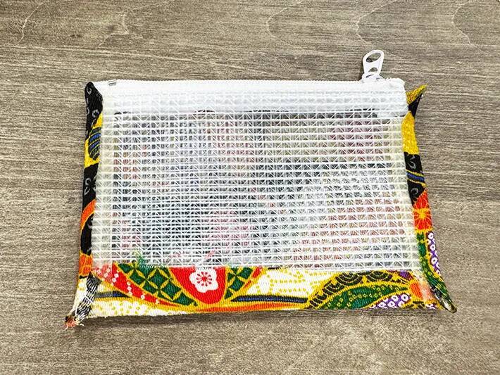糸も針も使わない！　余った100均ハギレで作る簡単ダブルポーチ