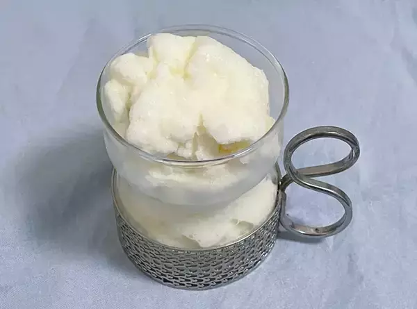 「ジッパー袋で簡単シェイク！　材料3つ、揉んで冷凍庫へ入れたら…2時間後に「次々食べちゃう」」の画像
