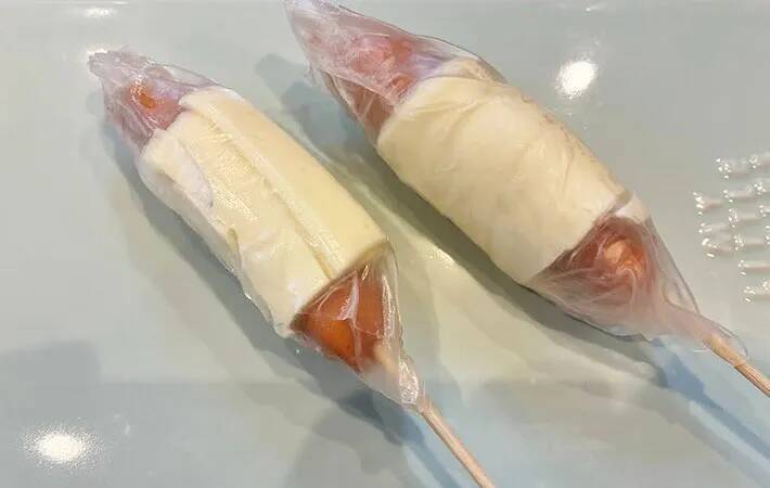 ウインナーそのまま焼くの、待った！　巻いて焼くだけ“簡単”おかず【レシピ】