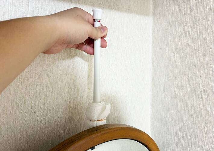 つっぱり棒に『タオル』を巻いてみて　伸びる特性を生かした掃除術が便利
