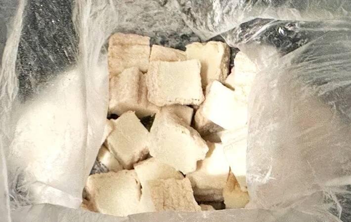 ひと口サイズに切った厚揚げを…？　サッと作れて腹持ち抜群なおつまみレシピ