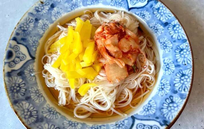 そうめんに使ったのは、めんつゆと？　意外な食べ方に「家族から好評！」