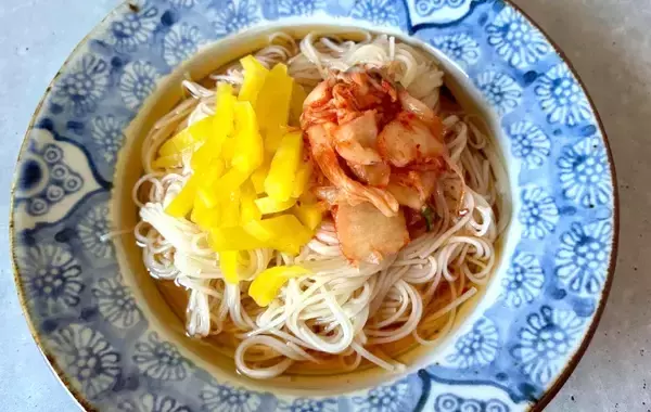 「そうめんに使ったのは、めんつゆと？　意外な食べ方に「家族から好評！」」の画像