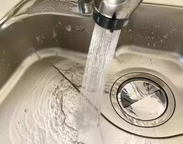 「シンク掃除は『毎日５分』で変わる　企業の習慣術に「目からウロコ」「やってみる」」の画像