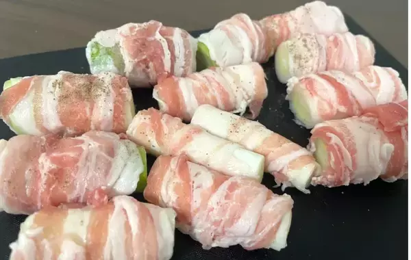 「夫が「ねぎまみたい！」と大絶賛　20分で完成の肉巻き料理【レシピ】」の画像