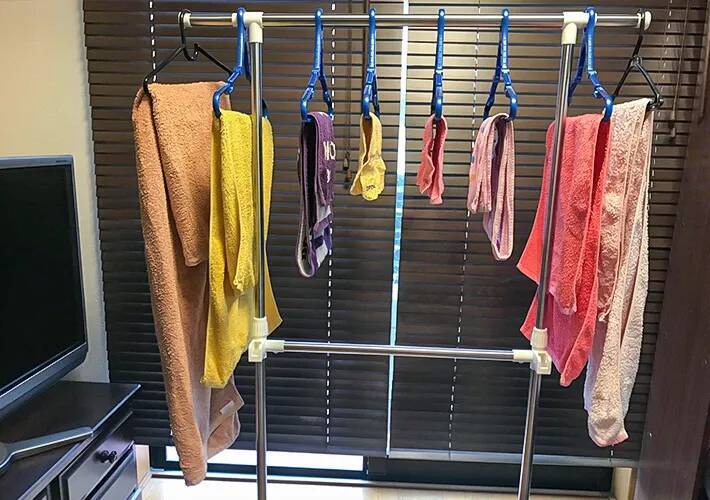 湿度が高い日、洗濯物どうしてる？　プロが教える部屋干しの『正解』