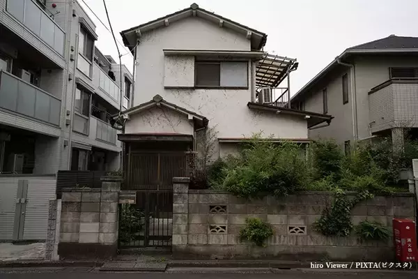 「エアコンは『つけっぱなし』のほうが安い？　電気店の解説に「ありがたい」「助かります！」」の画像