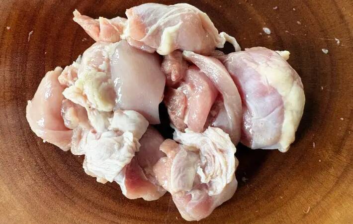 鶏モモ肉に『20g』まぶすだけ　下味いらずの唐揚げが「想像以上」「何個でもいける」