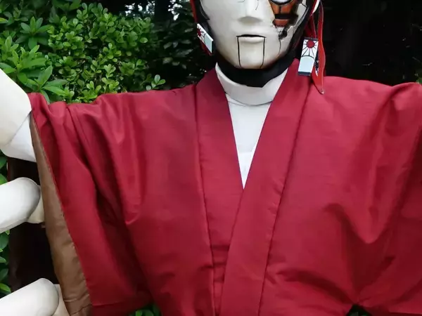 柱でも鬼でもない！『鬼滅』ファン騒然の、意外なキャラのコスプレが話題に【池ハロ2025】