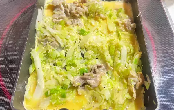 「パッと見、普通の玉子焼き　カットした断面に「ぎっしり！」「子供が完食」」の画像