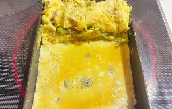 「パッと見、普通の玉子焼き　カットした断面に「ぎっしり！」「子供が完食」」の画像