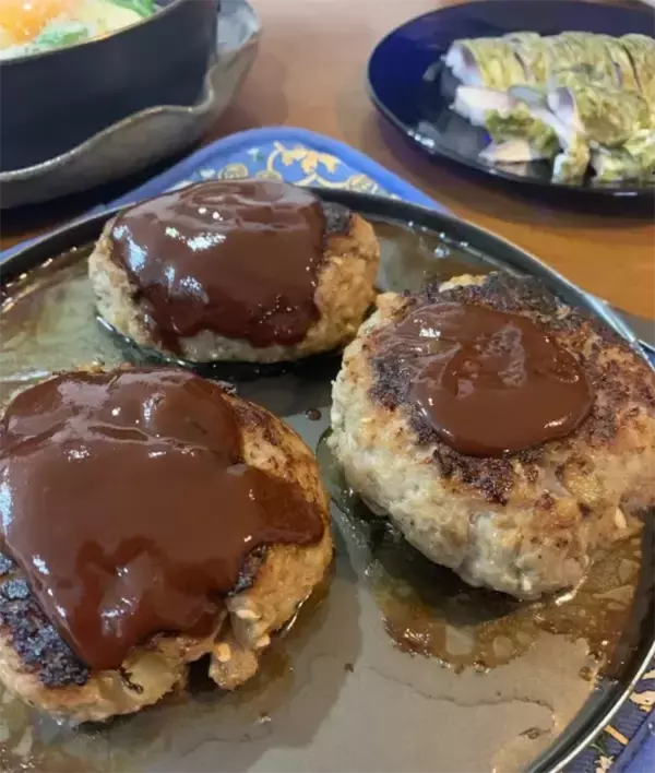 「豆腐だけじゃなかった！　肉だけに頼らない「節約ハンバーグレシピ」【食のプロ3選】」の画像